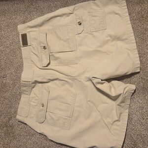 Guide Series Shorts Size 40